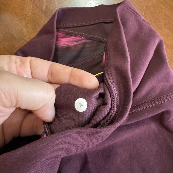 Lululemon Burgundy Reversible High Rise Pant Leggings Size 4 Women’s - Picture 10 of 14
